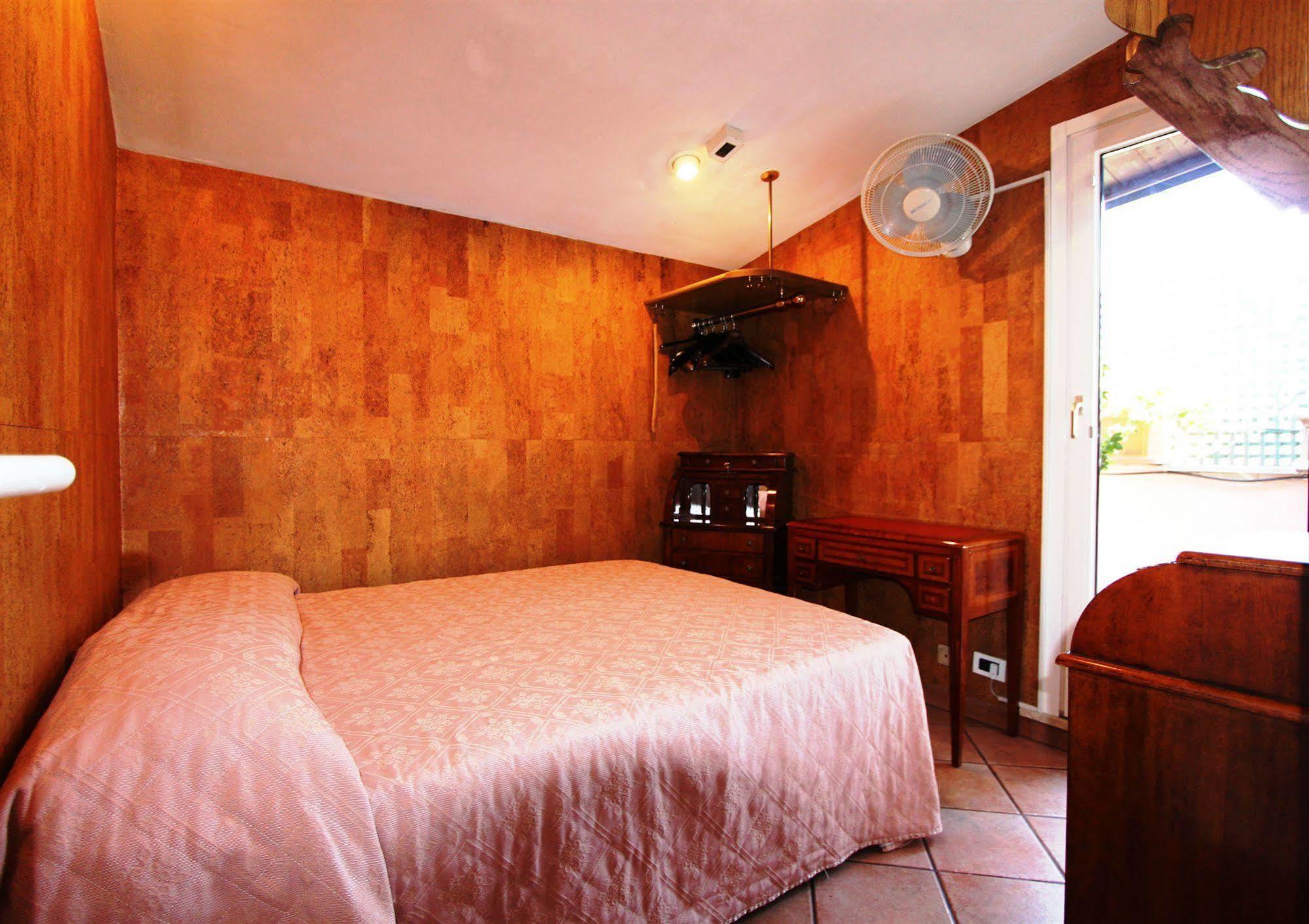 Residence Candia Rome Extérieur photo